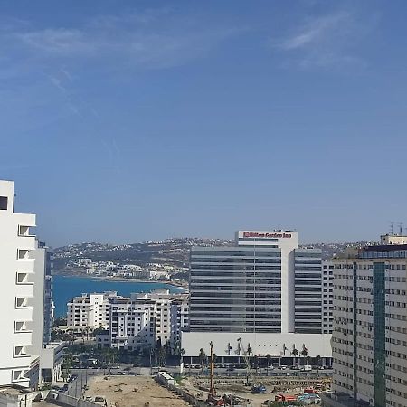 Ap 2Ch City Centre Parking En Face Hilton A Cote Du Plage Tanger Exterior foto