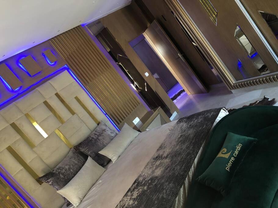 Ap 2Ch City Centre Parking En Face Hilton A Cote Du Plage Tanger Exterior foto