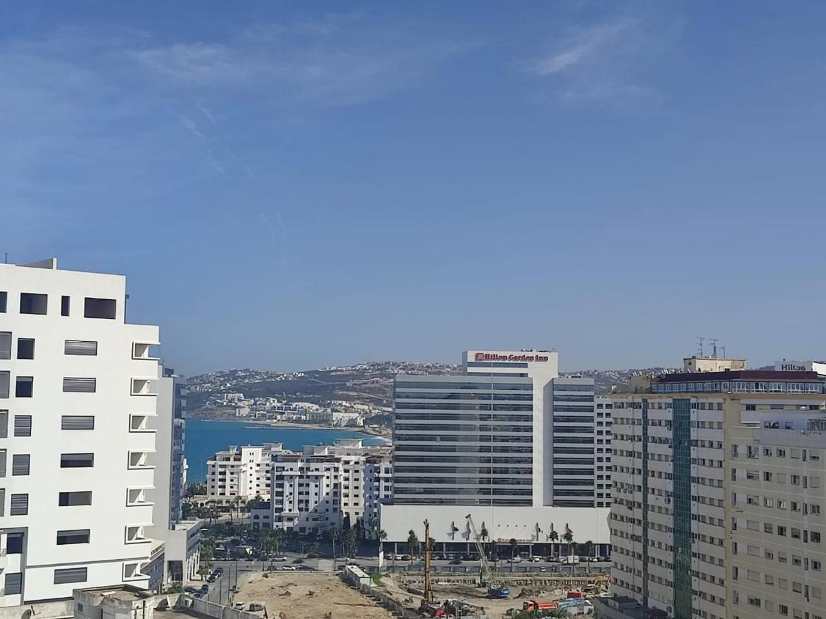 Ap 2Ch City Centre Parking En Face Hilton A Cote Du Plage Tanger Exterior foto